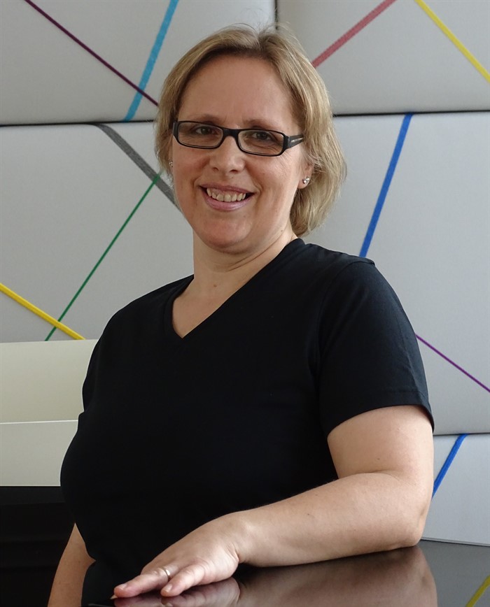Celia Teixeira 4 Schnitt